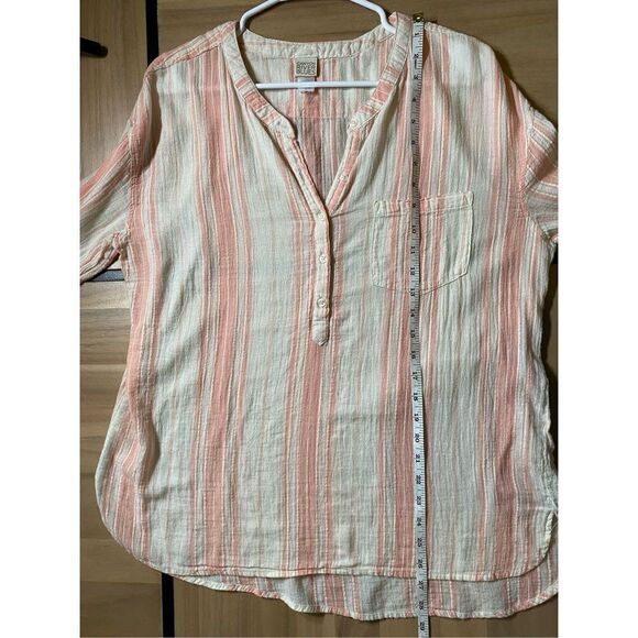 Canyon River Blues Button Up Blouse - Picture 5 of 6